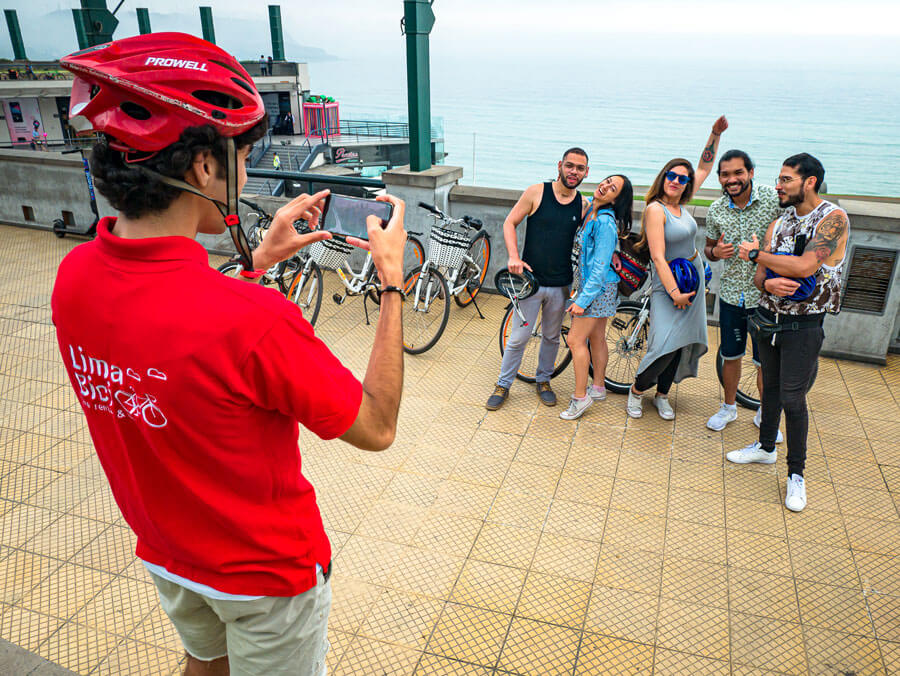 Barranco by bike, Lima